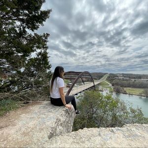 Meet your Posher, Marinela